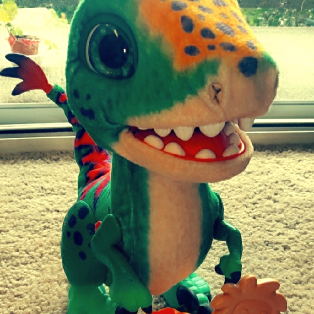 Furr real Dino
